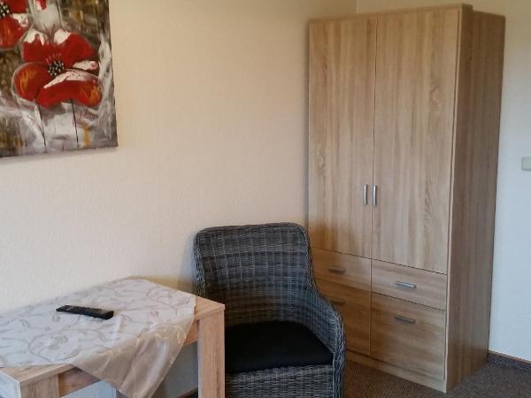 Hotel Deutsches Haus Francop : photo 7 de la chambre chambre double basique