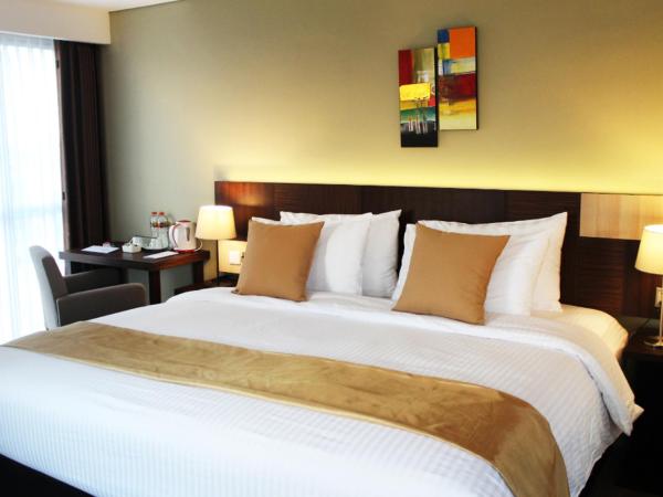 Hotel Gunawangsa MERR : photo 1 de la chambre chambre double exécutive