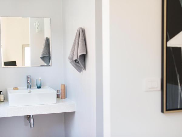 4B B&B Brugge : photo 3 de la chambre chambre double avec salle de bains privative