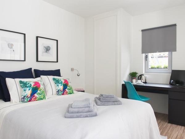 4B B&B Brugge : photo 5 de la chambre chambre double avec salle de bains privative