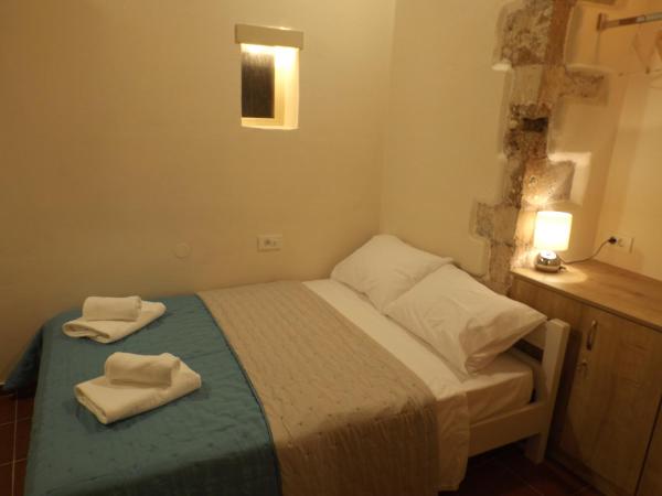 Fivos Pension : photo 4 de la chambre chambre double