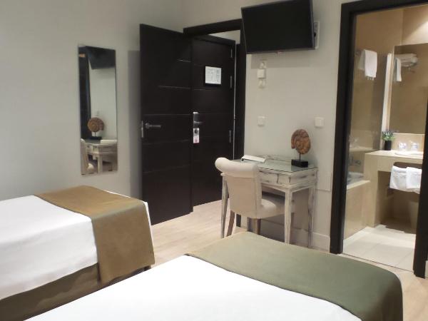 Hotel Moderno Puerta del Sol : photo 2 de la chambre chambre lits jumeaux