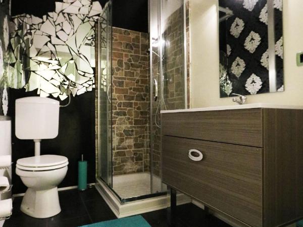 Panda Hostel : photo 4 de la chambre chambre double avec salle de bains privative