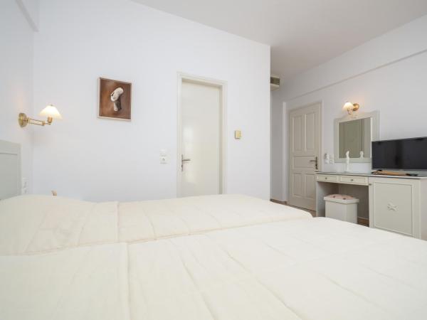 Astir Of Naxos : photo 9 de la chambre chambre triple standard