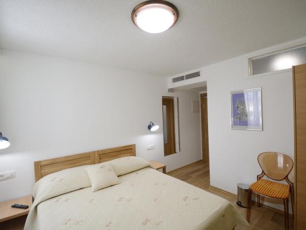 Villa Desideria : photo 9 de la chambre chambre double ou lits jumeaux standard