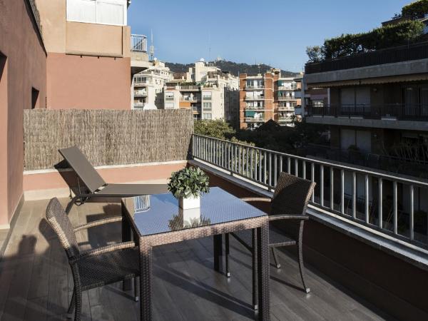 Catalonia Castellnou : photo 4 de la chambre chambre double ou lits jumeaux premium avec terrasse