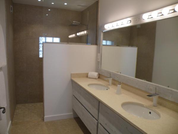 Mas des Cabidoules : photo 1 de la chambre chambre double - vue sur jardin