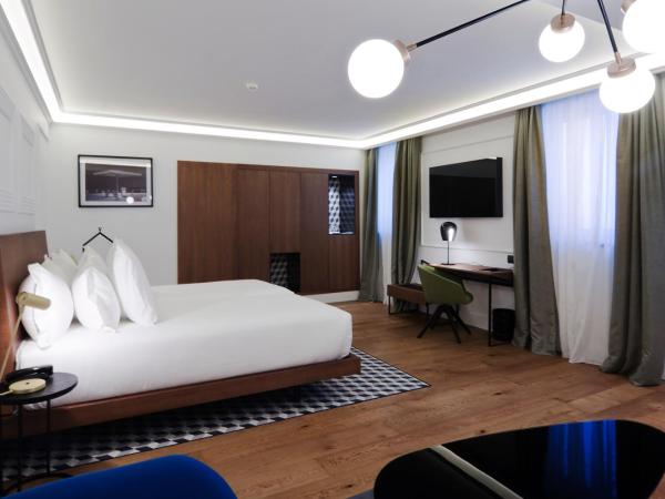 One Shot Palacio Reina Victoria 04 : photo 3 de la chambre premium 