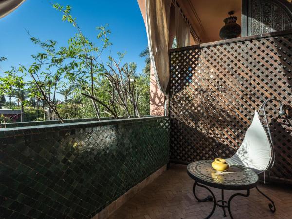 Villa amira et spa : photo 7 de la chambre chambre familiale avec balcon