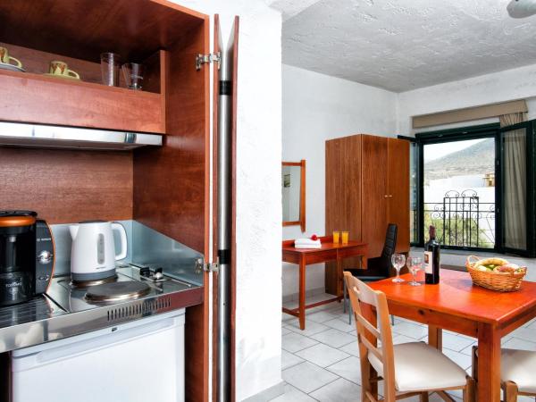 Erofili Apartments : photo 1 de la chambre studio - vue sur mer ou montagne 