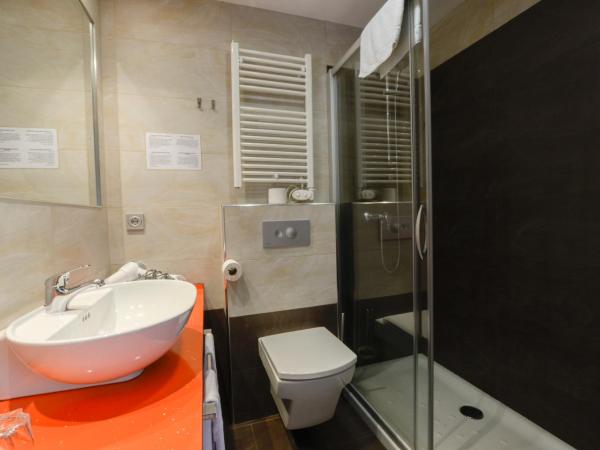 Pension Kursaal : photo 9 de la chambre chambre double ou lits jumeaux extérieure