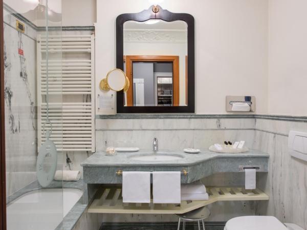 Art Hotel Orologio : photo 7 de la chambre suite supérieure