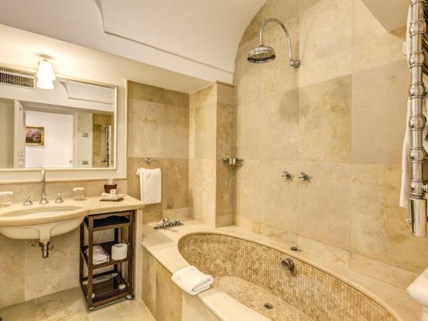 Villa Calypso : photo 5 de la chambre chambre double supérieure avec terrasse