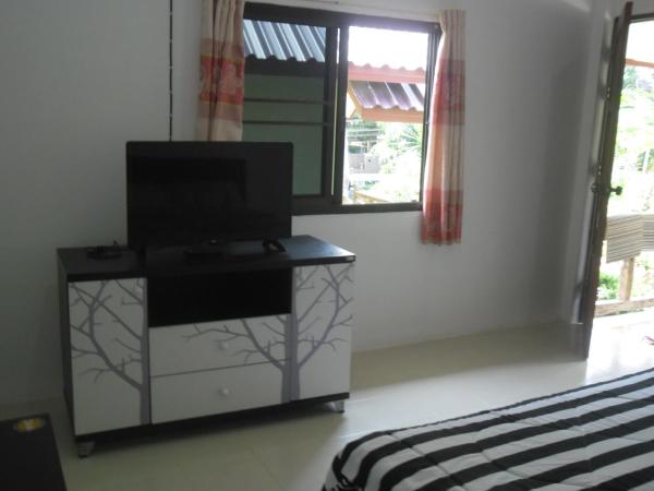 Baansanook Resort & Swimming Pool : photo 3 de la chambre bungalow climatisé