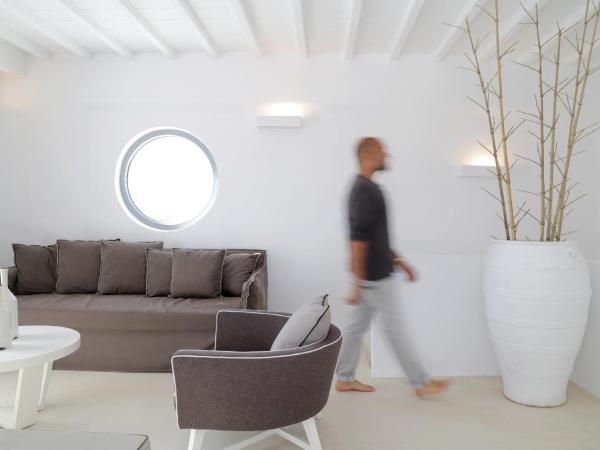 Livin Mykonos Hotel - Adults Only : photo 4 de la chambre suite deluxe - vue sur mer