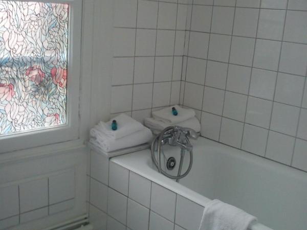 Hôtel Carmin : photo 7 de la chambre chambre double supérieure