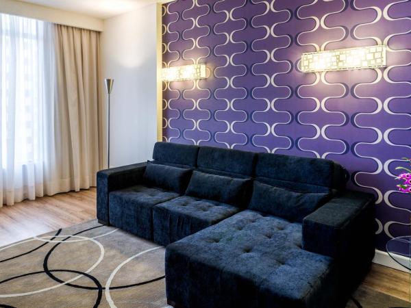 Radisson Hotel Curitiba : photo 6 de la chambre luxury suite queen