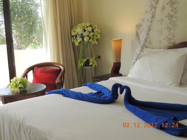Lanta Seafront Resort : photo 9 de la chambre chambre double deluxe