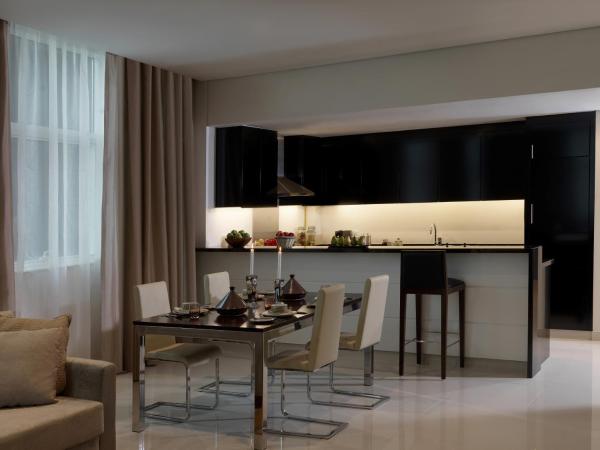 DAMAC Maison Cour Jardin : photo 4 de la chambre suite 3 chambres - vue sur centre-ville