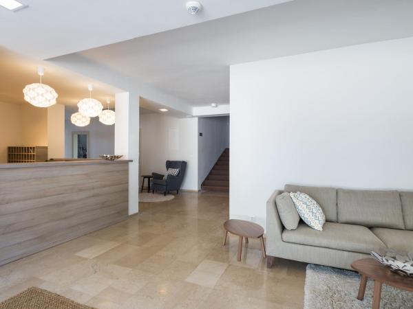 Villas Arausana & Antonina : photo 10 de la chambre chambre double classique avec balcon - côté mer