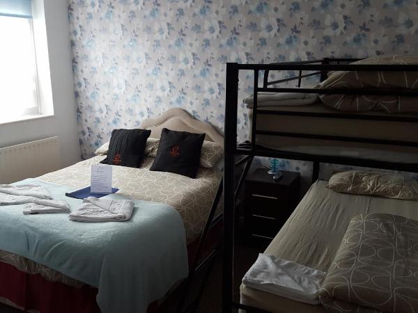 UK Travel & Hospitality LTD TA Canberra Hotel : photo 5 de la chambre chambre familiale