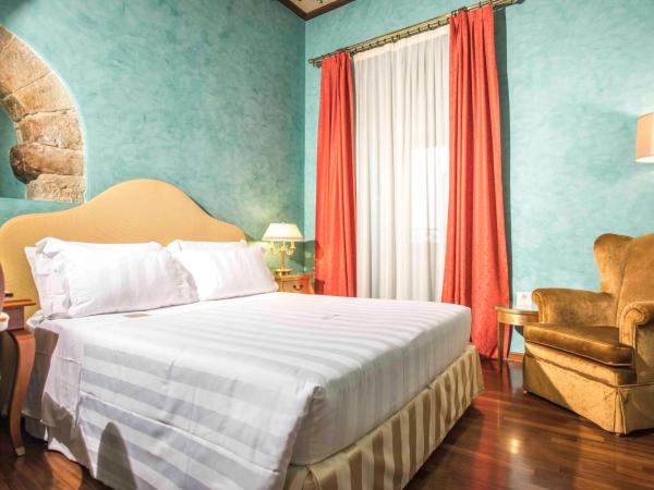 Golden Tower Hotel & Spa : photo 7 de la chambre chambre double de luxe avec baignoire spa - tour