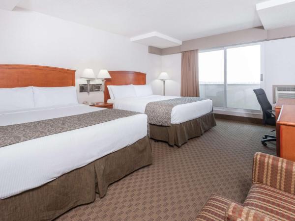 Ramada by Wyndham Edmonton South : photo 9 de la chambre chambre deluxe avec 2 lits queen-size - non-fumeurs