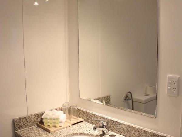 Airport Gateway Hotel : photo 4 de la chambre chambre lit king-size deluxe