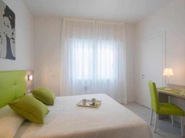 Hotel Solemare - Frontemare - 3 Stelle Superior : photo 2 de la chambre chambre double ou lits jumeaux confort