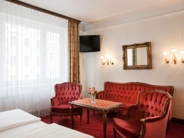 Pension Suzanne : photo 4 de la chambre chambre double supérieure