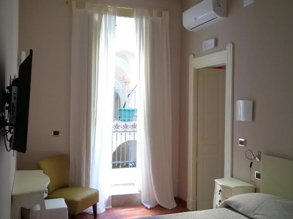 B&B Casa D'alleri : photo 4 de la chambre chambre double avec balcon