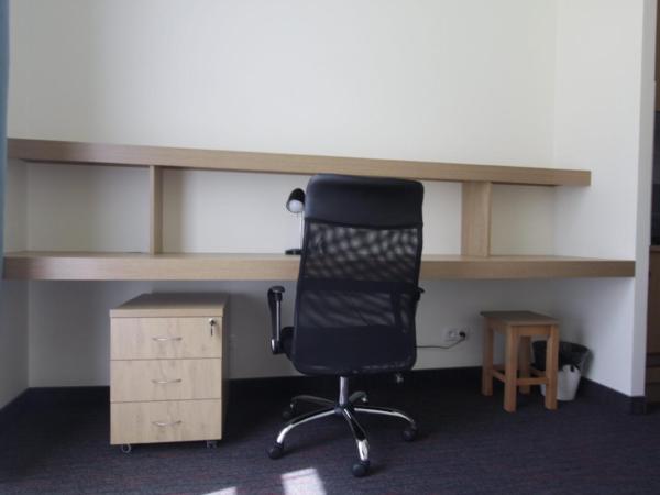 Dom Pomocy Studentom : photo 4 de la chambre chambre simple avec salle de bains privative