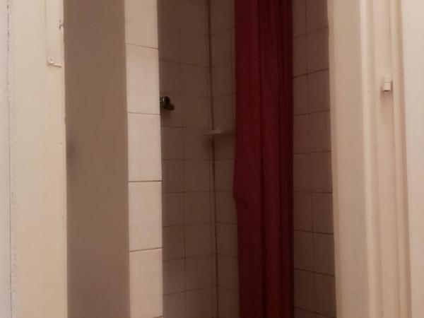 Carmen Pension : photo 4 de la chambre chambre simple Économique - sous-sol