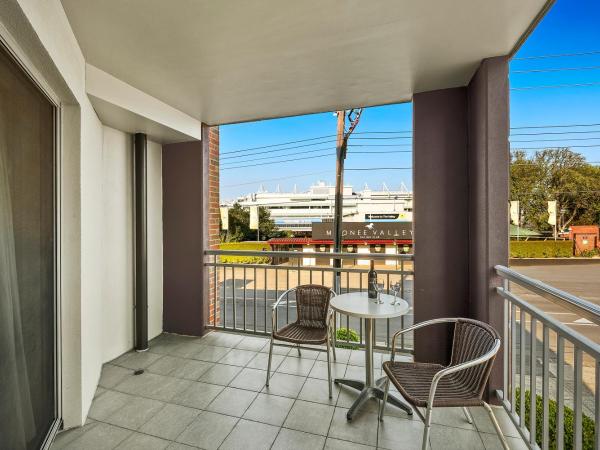 Quest Moonee Valley : photo 3 de la chambre appartement 2 chambres avec balcon