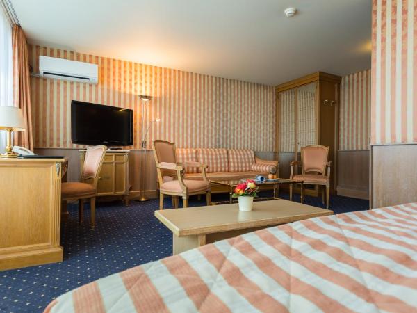 Continental Hotel Lausanne : photo 3 de la chambre chambre double confort