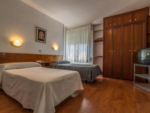 Hostal Liebana : photo 8 de la chambre chambre double ou lits jumeaux