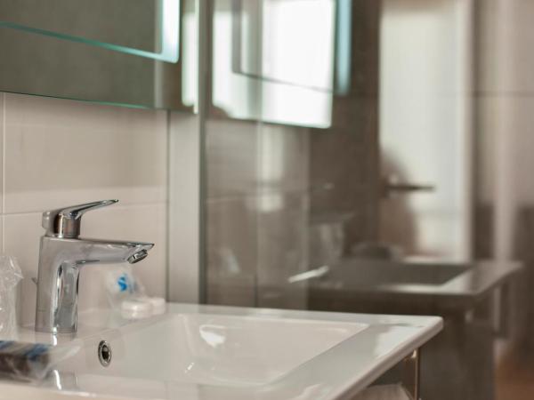 Hotel Baviera : photo 6 de la chambre chambre lits jumeaux supérieure - non-fumeurs