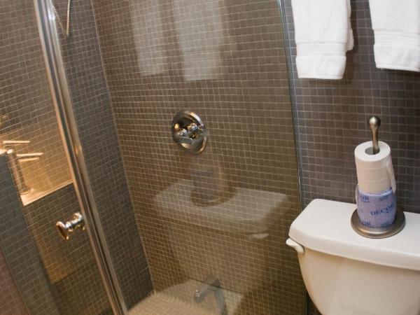 The Rex Hotel Jazz & Blues Bar : photo 6 de la chambre chambre standard avec lit double et salle de bains privative