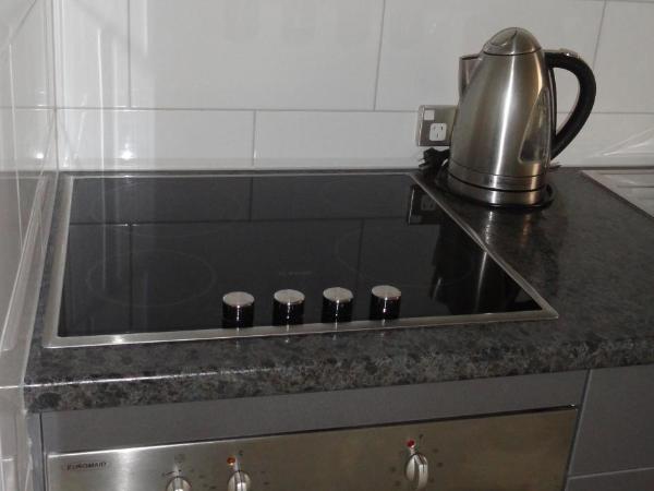 Aarburg Airport Motel : photo 4 de la chambre chambre familiale