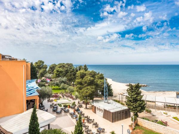 Hotel Umag Plava Laguna : photo 5 de la chambre chambre premium avec balcon - côté mer