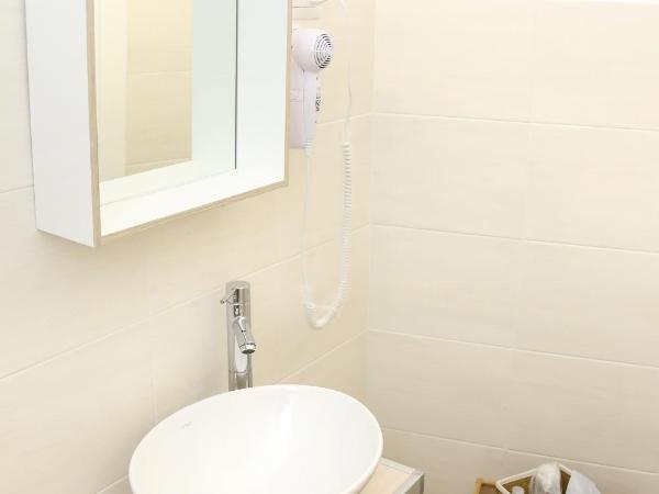 B&B Salernoway : photo 7 de la chambre chambre double avec balcon - vue sur mer