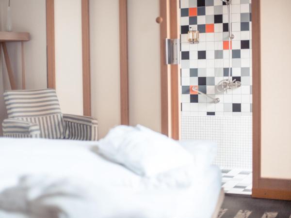 Hotel Bleibtreu Berlin by Golden Tulip : photo 7 de la chambre chambre standard lit queen-size