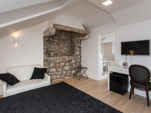 Rooms Klarisa Palace : photo 2 de la chambre chambre double - mansardée