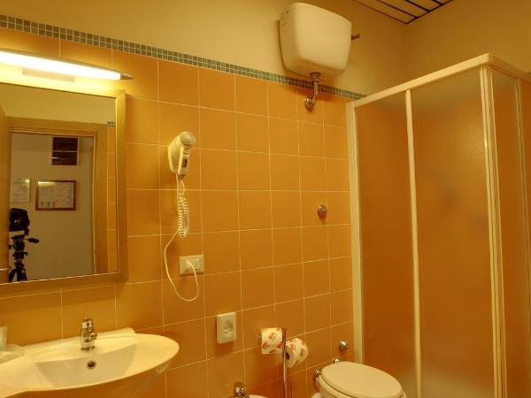 Hotel Delle Nazioni : photo 4 de la chambre studio (4 adultes)