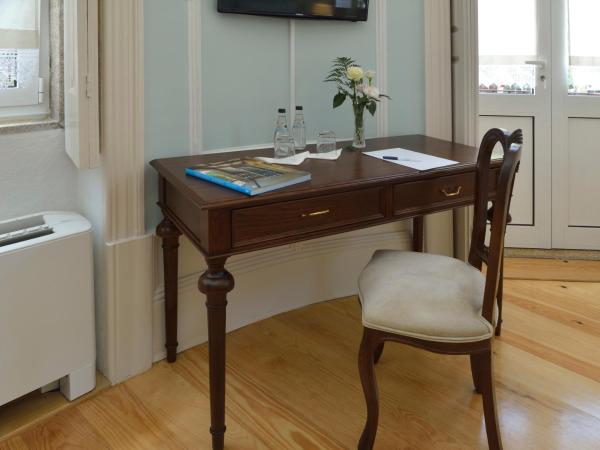 Dukes Corner Guest House : photo 8 de la chambre suite familiale avec balcon