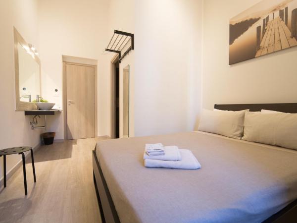 Romano Rooms : photo 1 de la chambre chambre double avec salle de bains privative