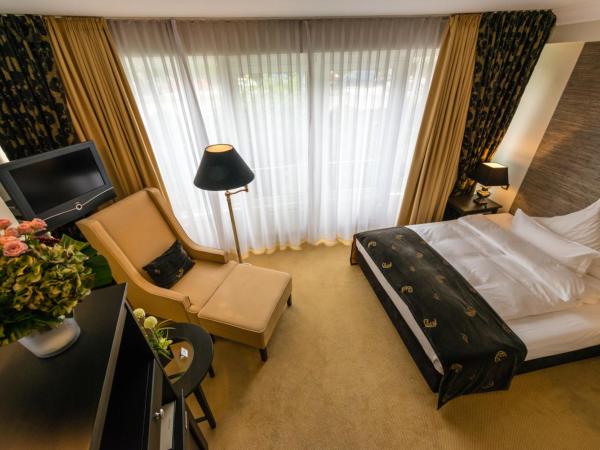 Hotel Business & More SELF CHECK IN : photo 1 de la chambre chambre simple confort avec lit queen-size
