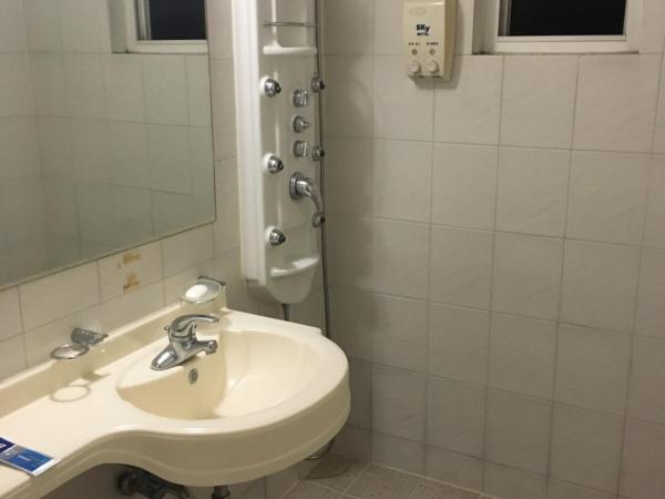 Nakwon Arcade Sky Motel : photo 2 de la chambre chambre double avec salle de bains privative