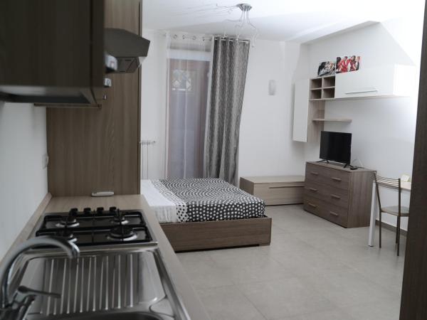 Giardino Eden B&B : photo 7 de la chambre chambre quadruple avec salle de bains