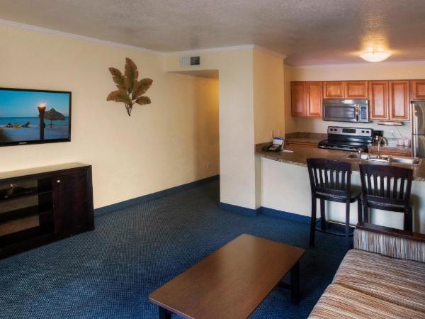 Sailport Waterfront Suites : photo 2 de la chambre suite 2 chambres avec vue sur la baie